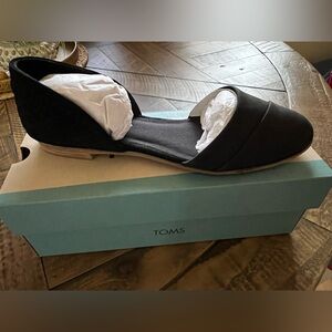 Toms black flats